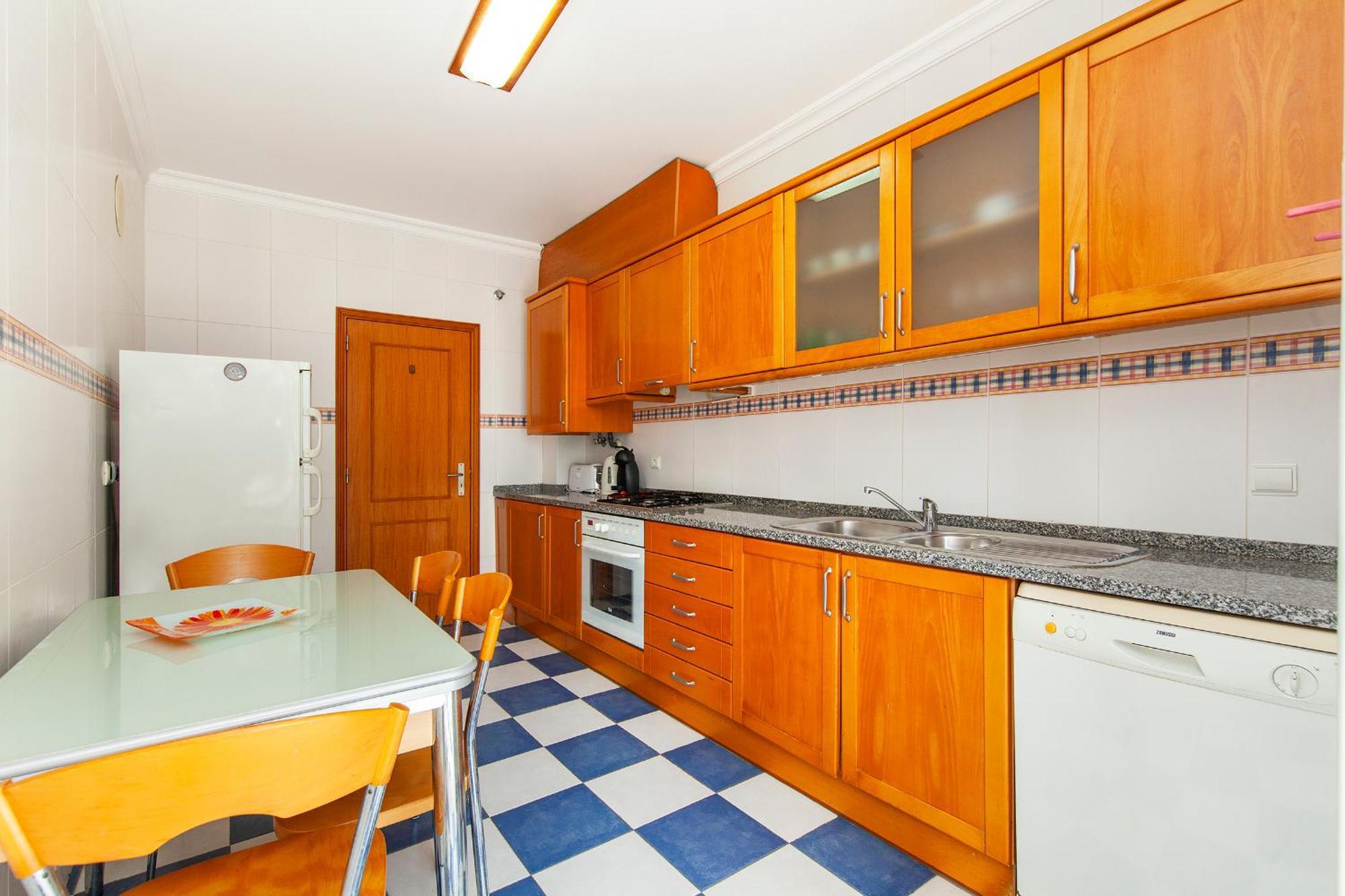 Apartment B103 - River View In *